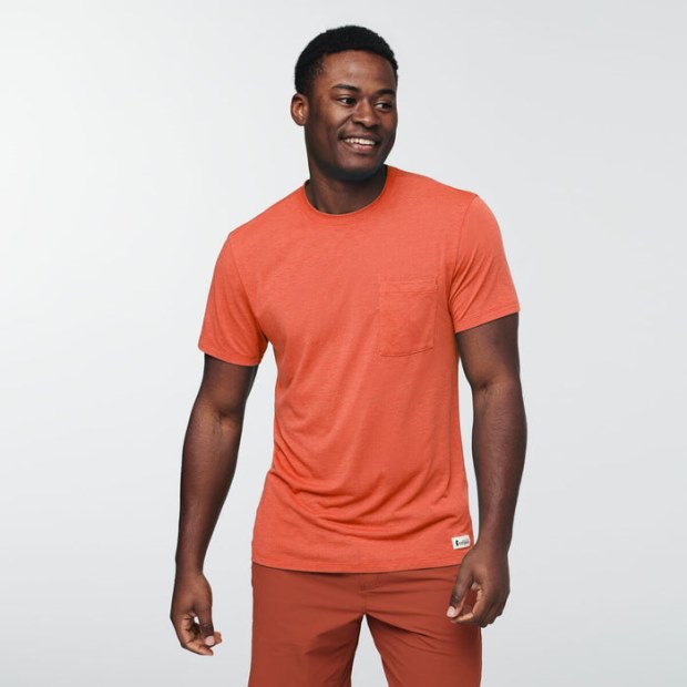 Best Canyon Paseo Travel Pocket T-Shirt Men Cotopaxi